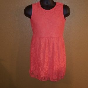 Sleeveless Peach color dress